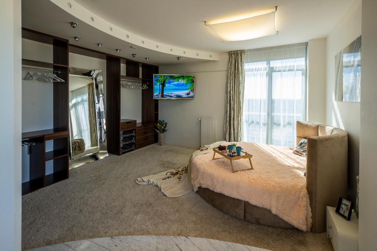 Skyhouse Riga Private Penthouse And Spa Eksteriør billede